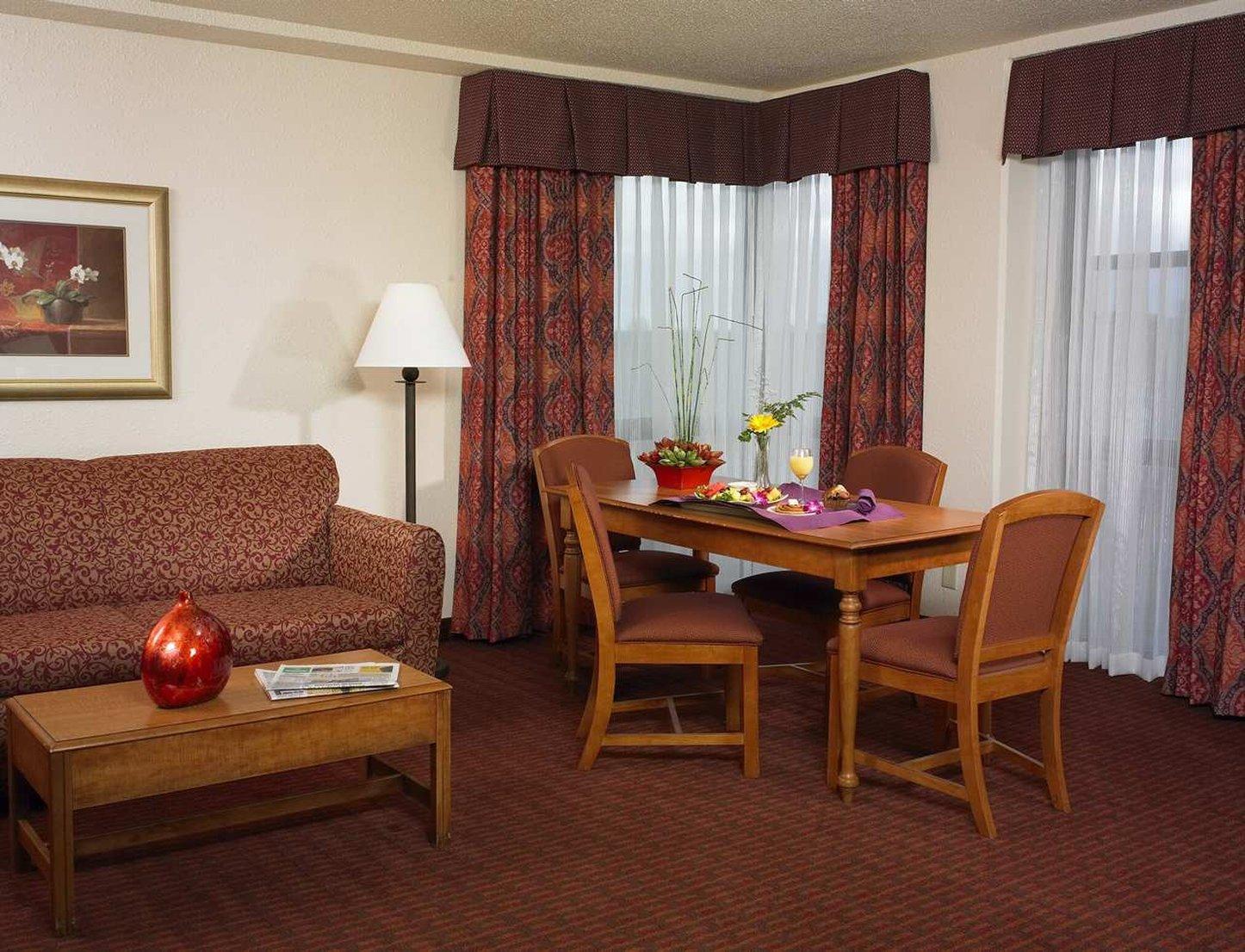 Hotel Doubletree By Hilton Milwaukee Downtown Extérieur photo