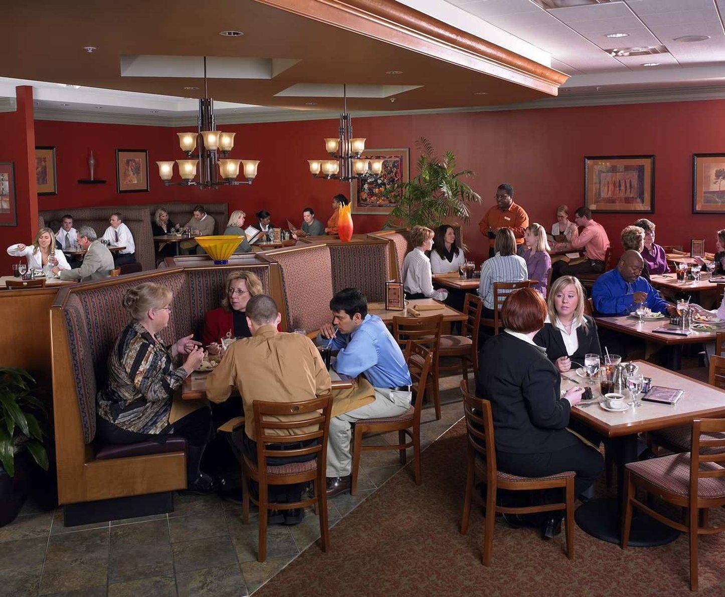 Hotel Doubletree By Hilton Milwaukee Downtown Extérieur photo